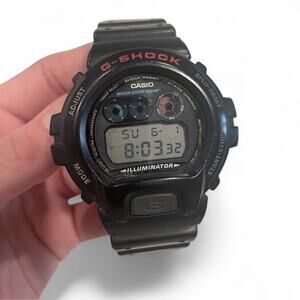 Casio G-Shock Black Smartwatch with Shock-Resistant Design